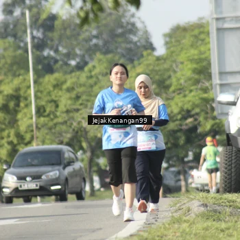 Runner Photo 3422795