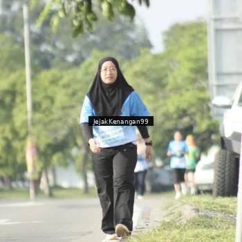Runner Photo 3422797