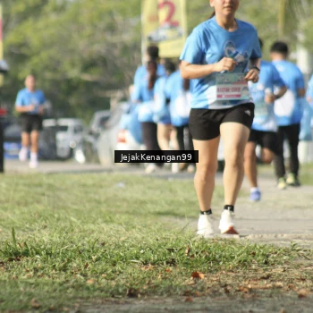Runner Photo 3422806
