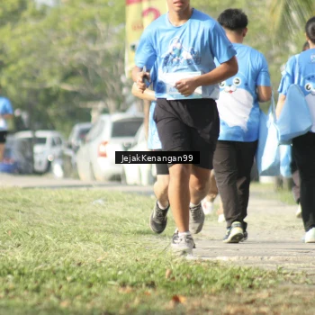 Runner Photo 3422810