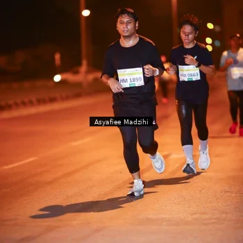 Runner Photo 3428836