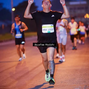 Runner Photo 3429216