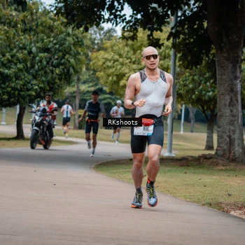 Runner Photo 3433524