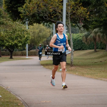 Runner Photo 3433590