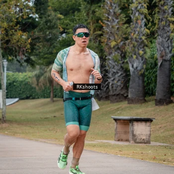 Runner Photo 3433641