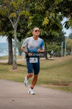 Runner Photo 3433658