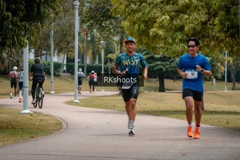 Runner Photo 3433681