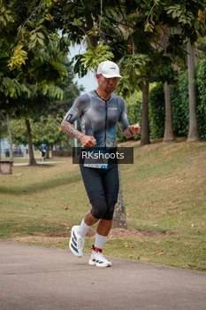 Runner Photo 3433692