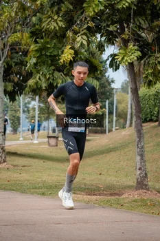 Runner Photo 3433700