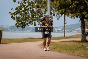 Runner Photo 3433701
