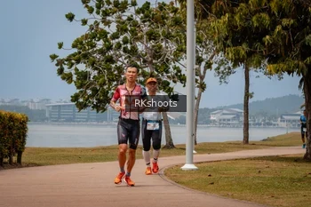 Runner Photo 3433703