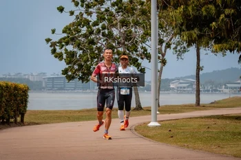Runner Photo 3433709