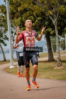 Runner Photo 3433712