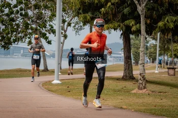 Runner Photo 3433724