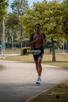 Runner Photo 3433734