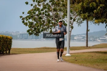 Runner Photo 3433735