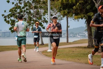 Runner Photo 3433741