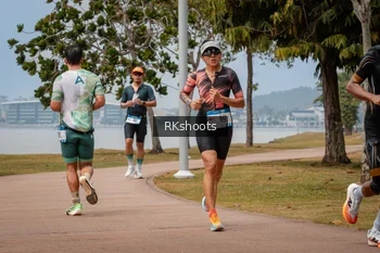 Runner Photo 3433745