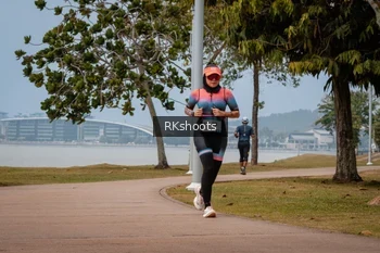 Runner Photo 3433748