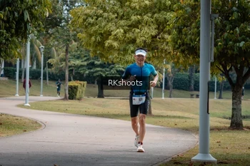 Runner Photo 3433755