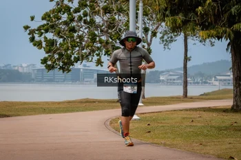 Runner Photo 3433766