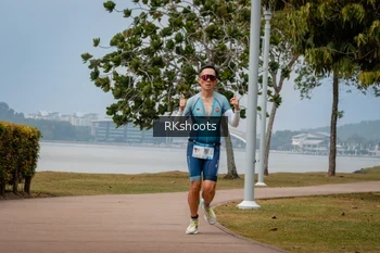 Runner Photo 3433772