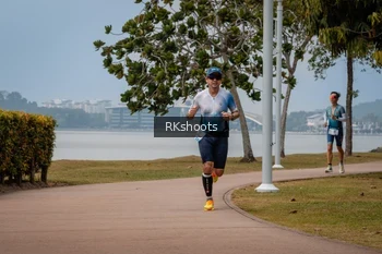 Runner Photo 3433775