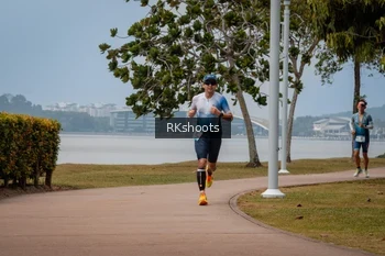 Runner Photo 3433778