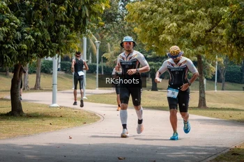 Runner Photo 3433791
