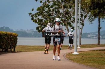 Runner Photo 3433801