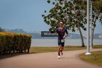 Runner Photo 3433815