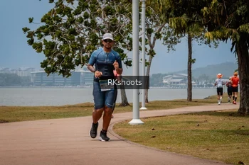 Runner Photo 3433818
