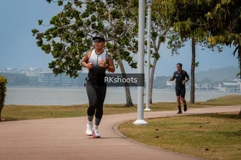 Runner Photo 3433827