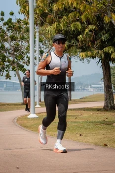 Runner Photo 3433828