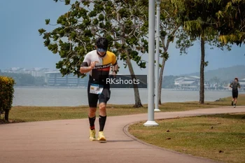 Runner Photo 3433834