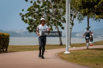 Runner Photo 3433842