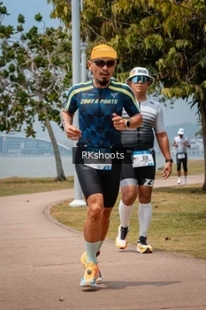 Runner Photo 3433849