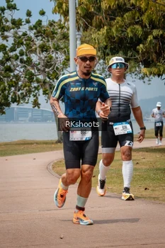 Runner Photo 3433850