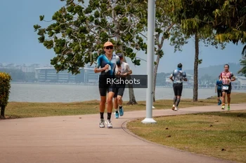 Runner Photo 3433852