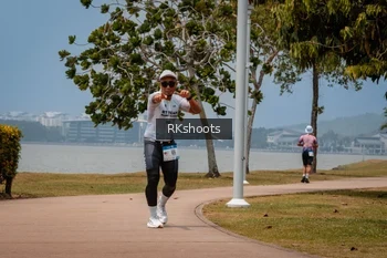 Runner Photo 3433868