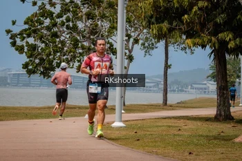 Runner Photo 3433869