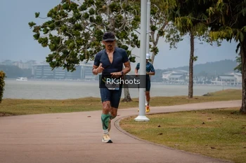 Runner Photo 3433884