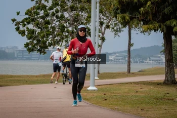 Runner Photo 3433891
