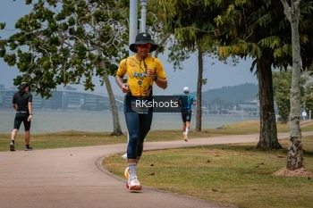 Runner Photo 3433893