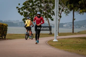 Runner Photo 3433895
