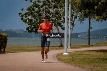 Runner Photo 3433900