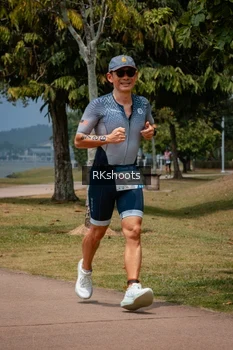 Runner Photo 3433901
