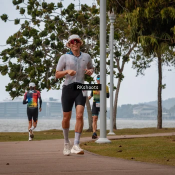 Runner Photo 3433953