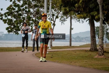 Runner Photo 3433956