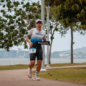 Runner Photo 3433997